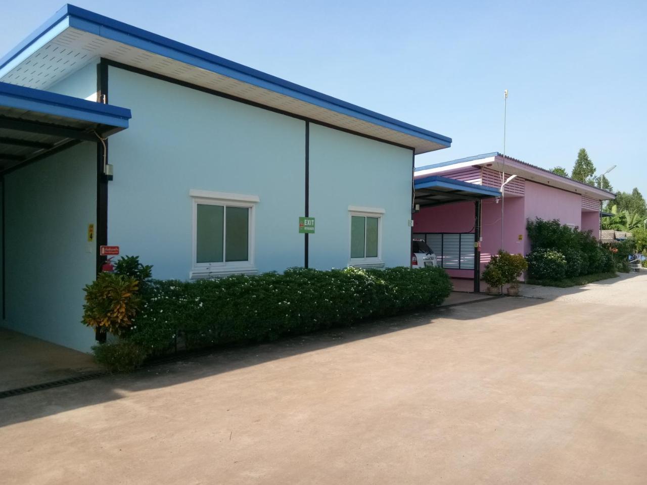 Hi Tech Resort Kabin Buri 외부 사진