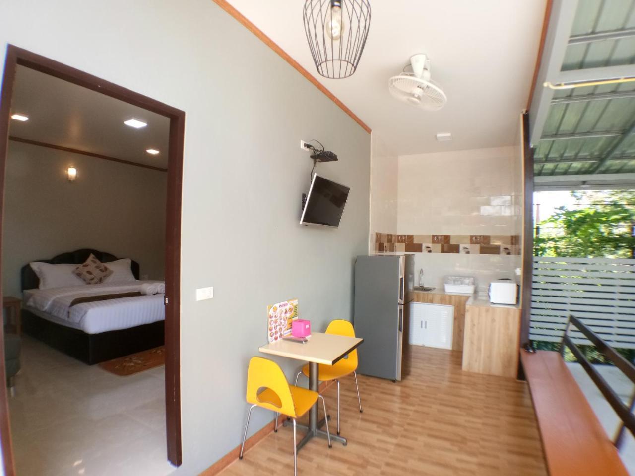 Hi Tech Resort Kabin Buri 객실 사진