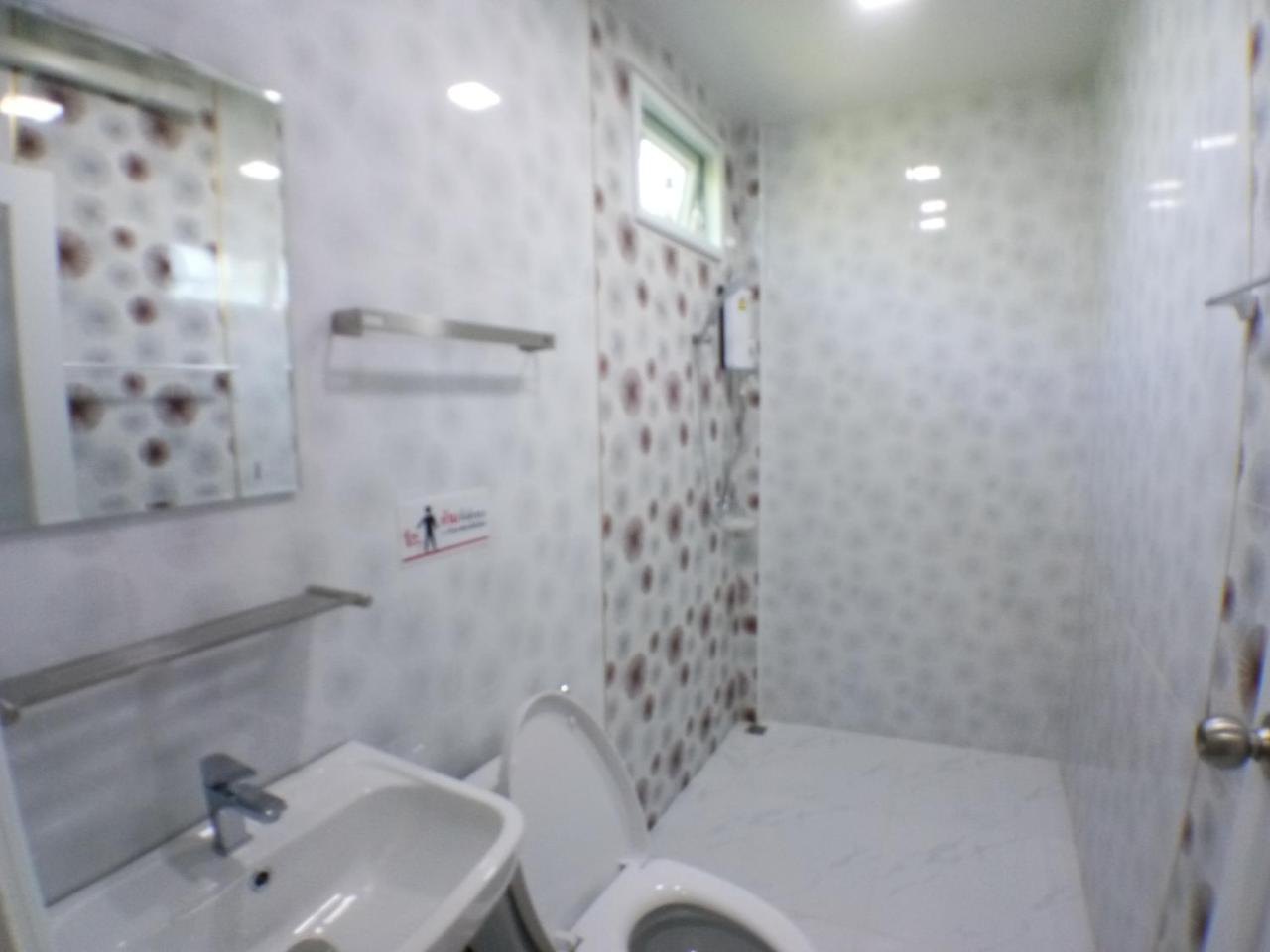 Hi Tech Resort Kabin Buri 외부 사진