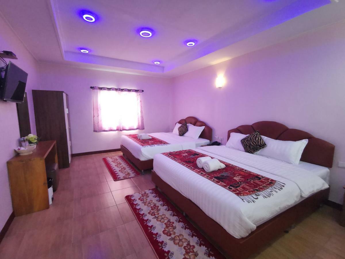 Hi Tech Resort Kabin Buri 외부 사진