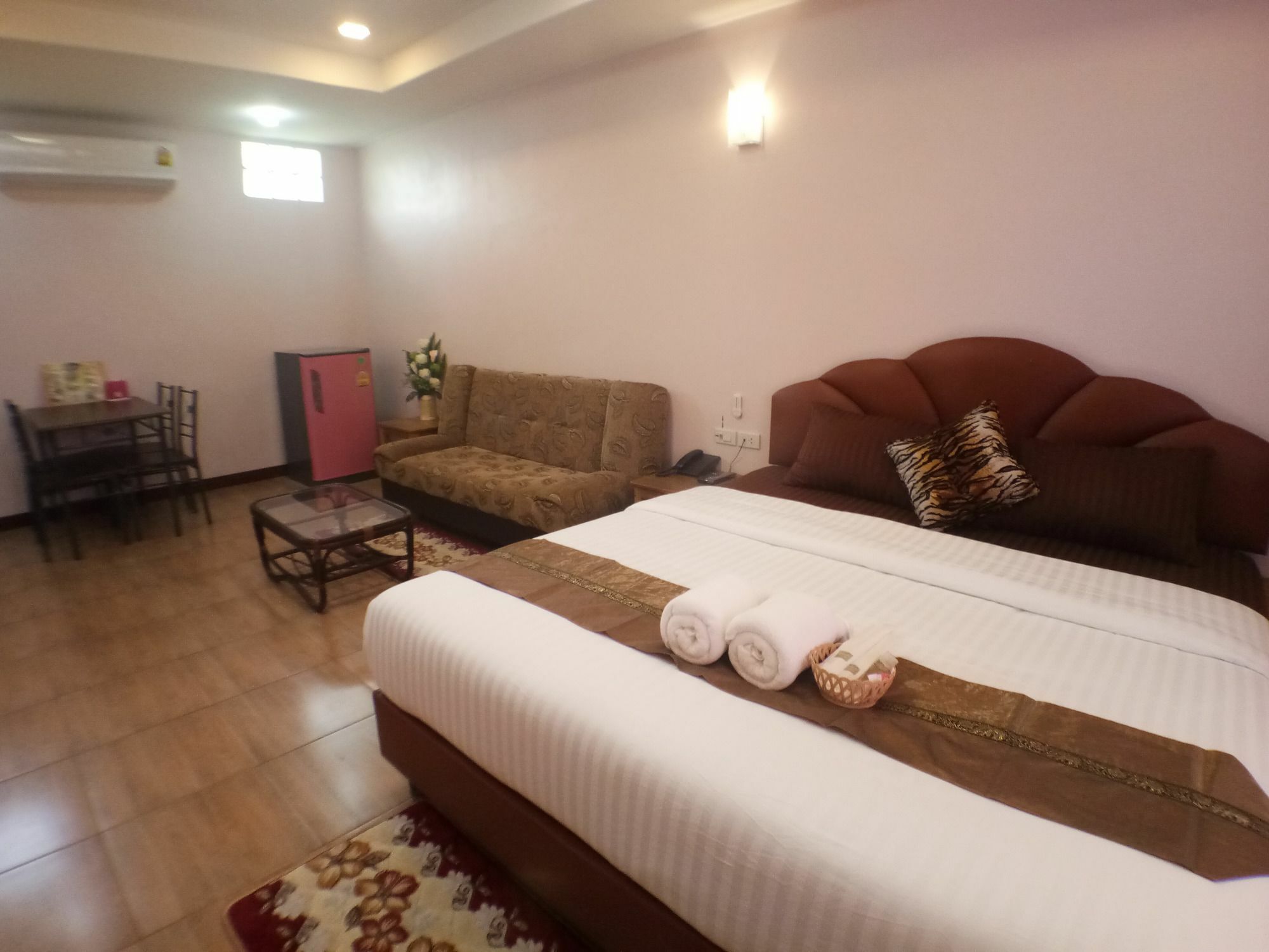 Hi Tech Resort Kabin Buri 외부 사진